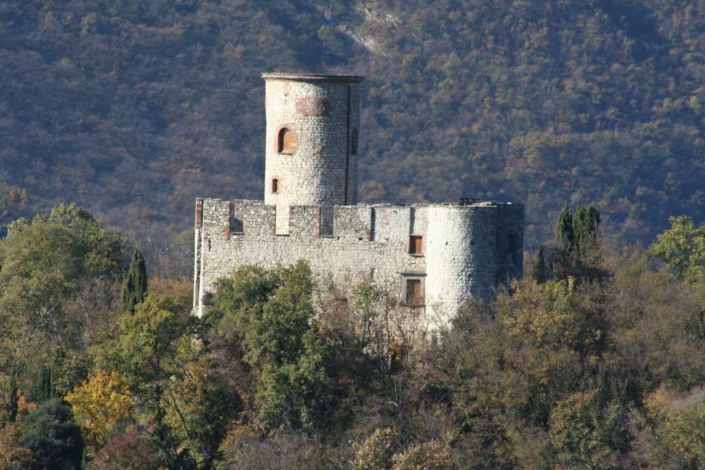 Appartement L'Isola Dei Sapori à Monte Isola Chambre photo